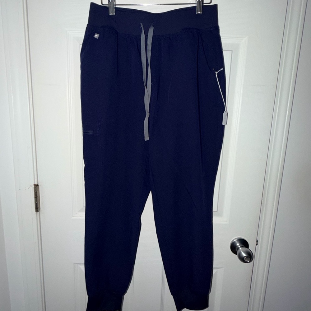 Women's Figs High Waisted Zamora Jogger Scrub Pants in Navy